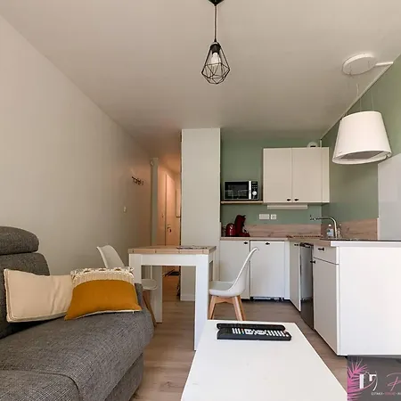 Apartman Renove Avec Jardin Et Acces Piscine - Fr-1-825-19 *