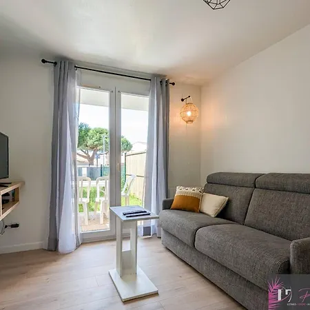 Apartment Renove Avec Jardin Et Acces Piscine - Fr-1-825-19